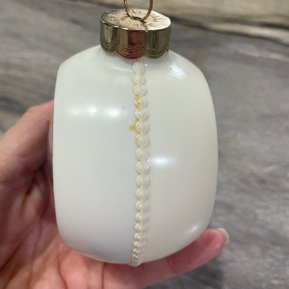 1980 HALLMARK PEAK THROUGH 3D CHRISTMAS ORNAMENT - Picture 8 of 11